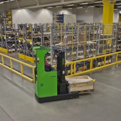 R200 Kompaktes Design, hohe Leistung 4 00329-0101-01-hi